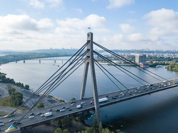 Hava Aracı Görüntüsü Kiev Kuzey Köprüsü — Stok fotoğraf