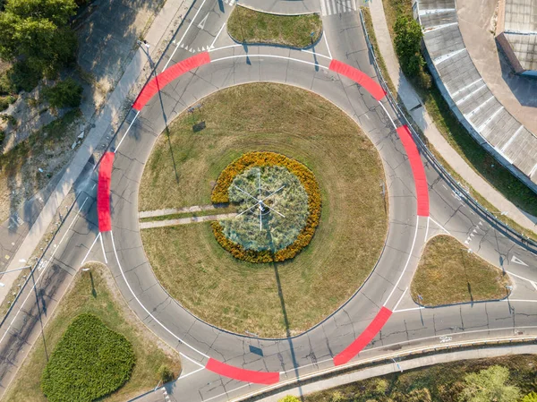 Drohnen Aus Der Luft Kreisverkehr Mit Roter Fahrradmarkierung — Stockfoto