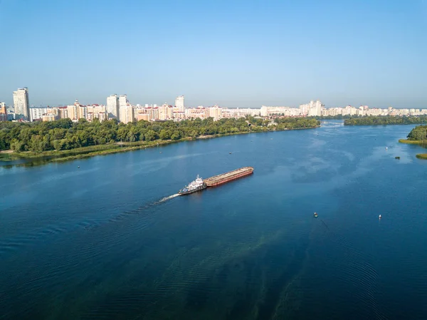 Kapal Tongkang Tersebut Mengapung Sungai Dnieper Kiev Cuaca Cerah Pesawat — Stok Foto