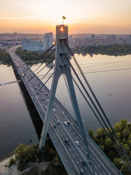 Flygdrönare Bilbro Norra Bron Kiev Vid Solnedgången — Stockfoto