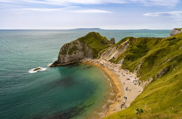 Wczasowiczów Wygrzać Się Świecie Słynnych Plaż Wokół Bay Durdle Door — Zdjęcie stockowe