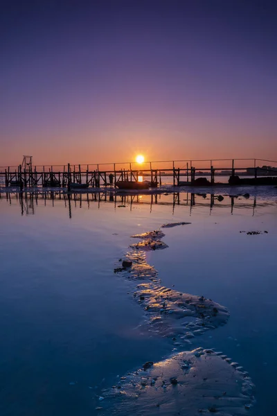 Djupa Färger Orange Och Rött Luftrummet Över Poole Harbour Brygga — Stockfoto