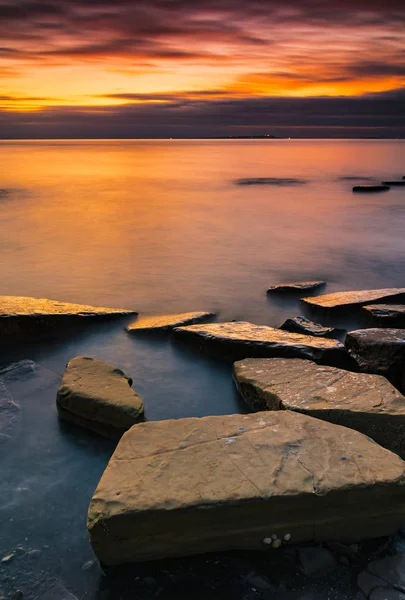 Sen Eveing Solen Lyser Upp Stenar Dorset Kust — Stockfoto