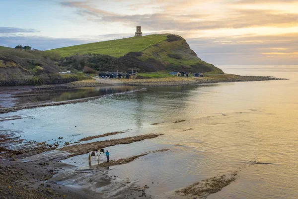 Late Eveing Sun Illuminates Rocks Dorset Coastline — Stock Photo, Image