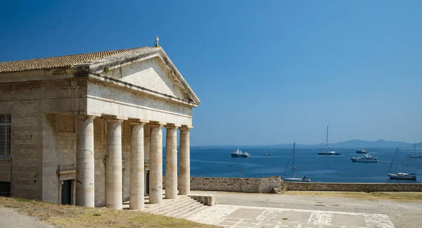 St. Georges kyrkan i den gamla fästningen i Kerkyra, Korfu, Greec — Stockfoto