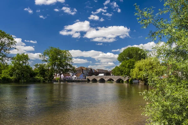 Fordingbridge e o rio Avon em Hampshire — Fotografia de Stock