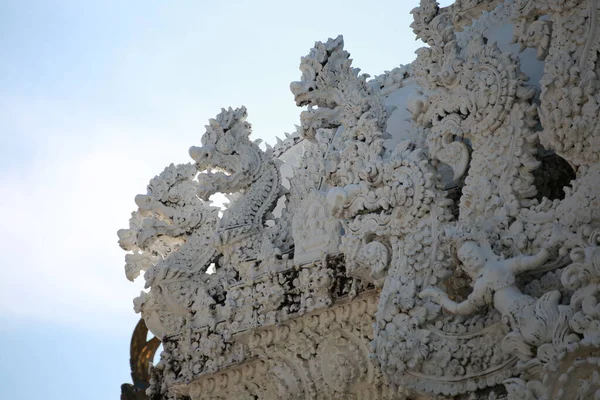 Tayland 'ın en güzel heykeli Wat San Pa Yang Luang tapınağında, Kuzey Tayland' ın Lamphun şehrinde.