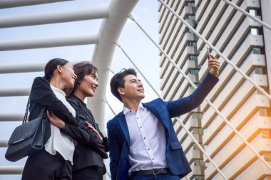 Bir cep telefonu arıyorum city adlı çalışma iş takım