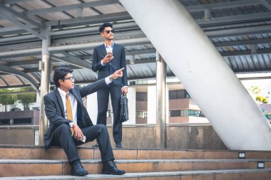 Bir cep telefonu arıyorum city adlı çalışma iş takım