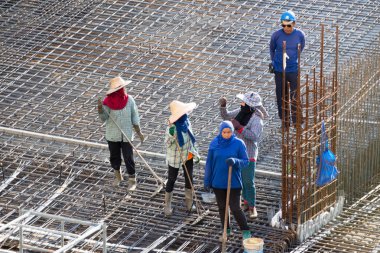 Bangkok Tayland -10 Temmuz 2018: İşçiler şehir merkezinde çalışıyor