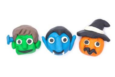 Beyaz ba üzerinde hamur Drakula ve Kabak ve Monster halloween oyna