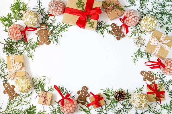 Weihnachten Oder Neujahr Lag Flach Mit Winterdekoration Auf Weißem Hintergrund — Stockfoto