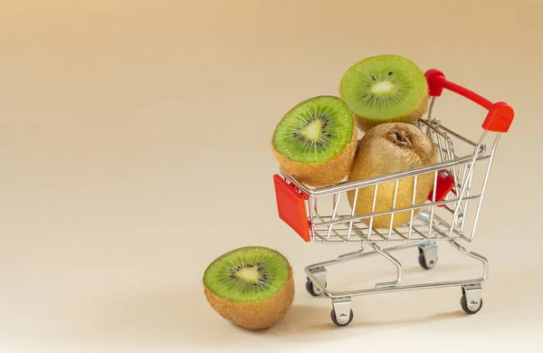 Fresh Ripe Kiwi Supermarket Cart Space Text — Stock Photo, Image