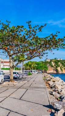 Parte da orla do Boa Viagem em Niteroi, Rio de Janeiro - Brasil. Essa regio costeira e bastante utilizada para exercicios fisicos e lazer.