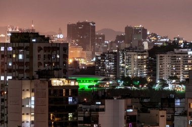 Niteri 'deki Çağdaş Sanat Müzesi ünlü Brezilyalı mimar Oscar Niemeyer tarafından tasarlanmıştır. Son 50 yılın en etkili 10 mimari çalışmasından biri seçildi..