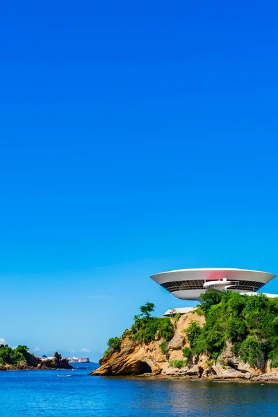 Muzeum Současného Umění Niteroi Bylo Navrženo Renomovaným Brazilským Architektem Oscarem — Stock fotografie