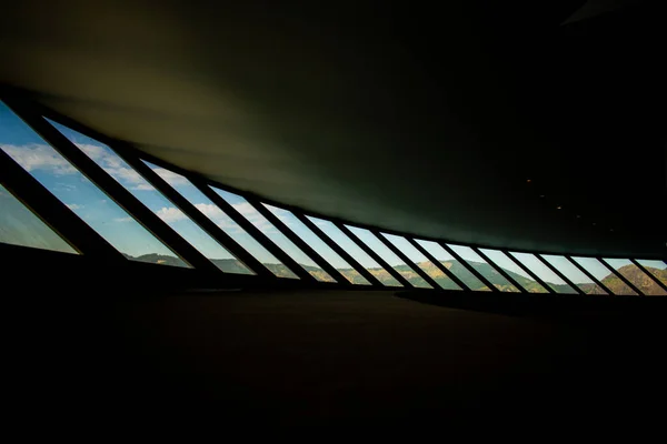 Muzeum Sztuki Współczesnej Niteroi Zostało Zaprojektowane Przez Znanego Brazylijskiego Architekta — Zdjęcie stockowe