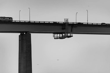 Başkan Costa e Silva Köprüsü (daha çok Rio / Niteroi Köprüsü olarak bilinir), Güney Yarımküre 'deki en uzun köprüdür. Brezilya 'nın Rio de Janeiro eyaletindeki Guanabara Körfezi' ni geçer..