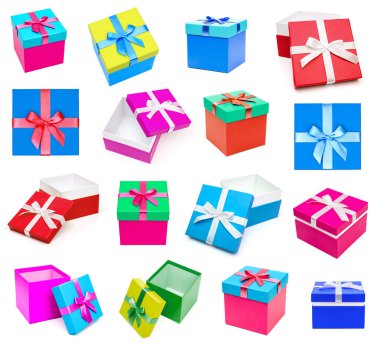 Beyaz arka plan üzerinde izole hediye kutuları koleksiyonu. Hediyelik kutu ayarla, tatil sunar