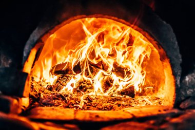 Yakacak odun yakma fırını yakın çekim