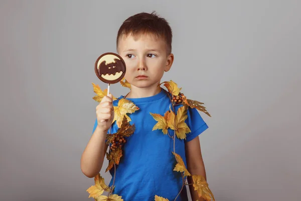 Retrato Adorável Engraçado Branco Loiro Caucasiano Menino Vestido Para Halloween — Fotografia de Stock