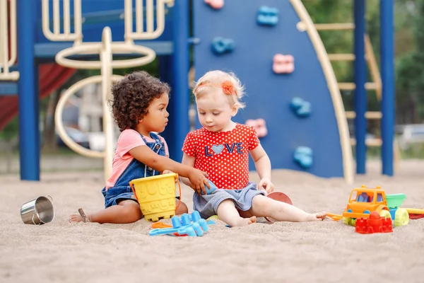 Give Two Cute Caucasian Hispanic Latin Babies Children Sitting Sandbox — Stock Photo, Image
