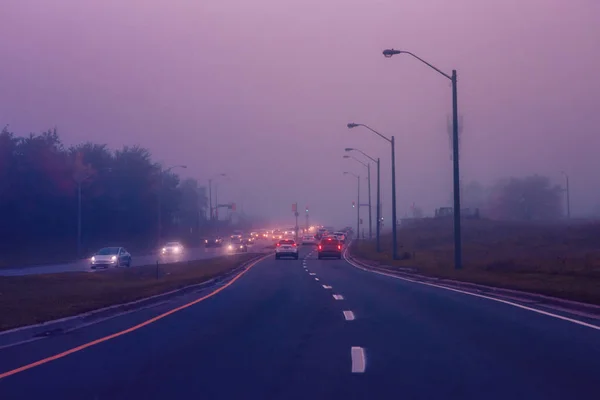 Traffic Highway Fog Mist Cars Freeway Road Evening American City — Stock Photo, Image