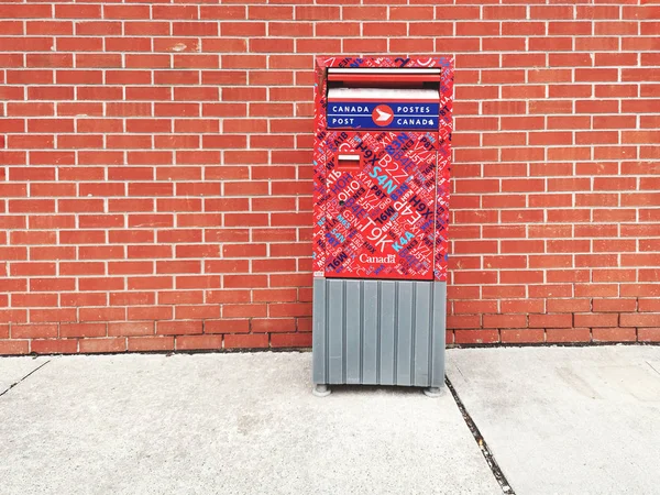 Toronto Ontario Kanada Květen 2019 Jedna Červená Modrá Kanadská Poštovní — Stock fotografie