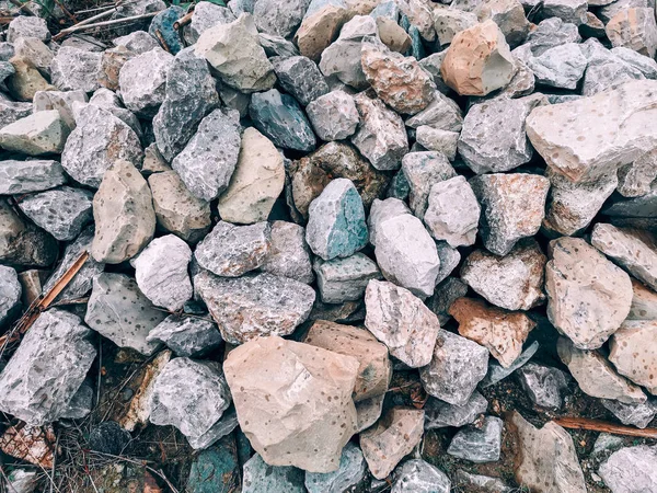 Primer Plano Pequeñas Piedras Grises Beige Azul Rosado Rojo Roto —  Fotos de Stock