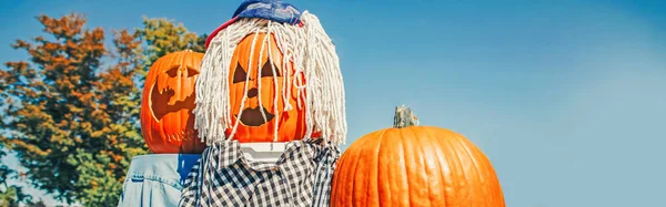 Liburan Halloween Musim Gugur Jatuh Dekorasi Menakutkan Mengukir Wajah Mengerikan — Stok Foto