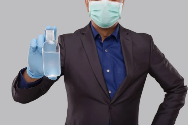 Affärsman Visar Händer Sanitizer Bär Medicinsk Mask Och Handskar Närbild — Stockfoto