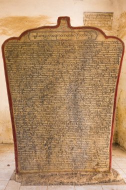 Mandalay, Myanmar - 24 Kasım 2014: Kuthodaw Pagoda anıt, Myanmar