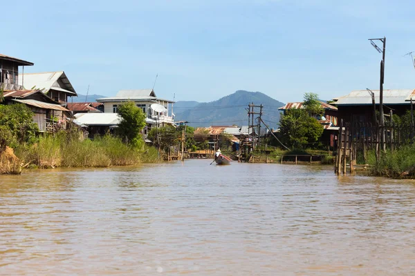 Inle Lake Myanmar Noviembre 2014 Pueblos Flotantes Inle Lake Myanmar — Foto de Stock