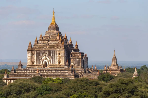 Güzel Thatbyinnyu tapınakta ünlü Bagan, Myanmar