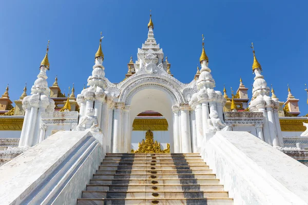 Monasterio Atumashi Maha Atulaveyan Kyaungdawgyi Monasterio Budista Mandalay Myanmar —  Fotos de Stock