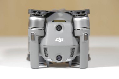 Rome, İtalya - 9 Eylül 2018: yeni Mavic 2 Zoom ile DJI indeks işlem yakın çekim fotoğrafı