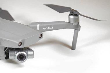 Rome, İtalya - 9 Eylül 2018: yeni Mavic 2 Zoom ile DJI indeks işlem yakın çekim fotoğrafı