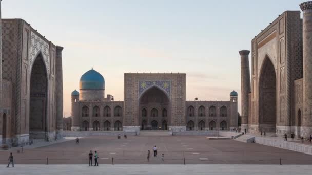 Zeitraffer Auf Dem Registan Platz Samarkand Usbekistan — Stockvideo