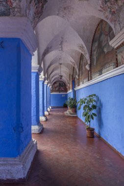 Santa Catalina Manastırı, dört yüzyıldan eski Arequipa, Peru 'daki dini sömürge anıtı.