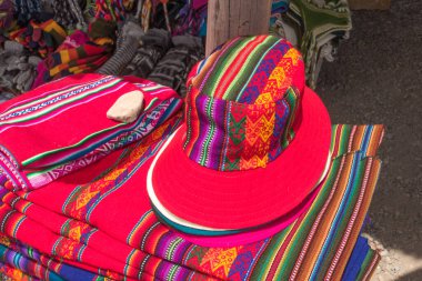 Arequipa, Peru 'da el yapımı alpaka tekstil ürünleri