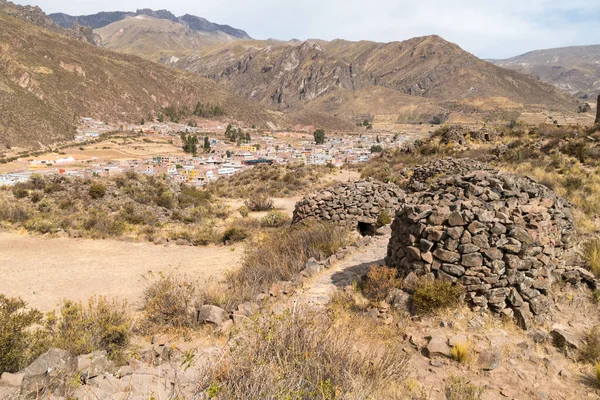 Kilátás Pre Inka Romok Chivay Város Peru Ezeket Romokat Élelmiszer — Stock Fotó