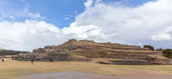 Cusco Peru 2018 Október Sacsayhuaman Erődben Sétáló Turisták Látképe Inca — Stock Fotó