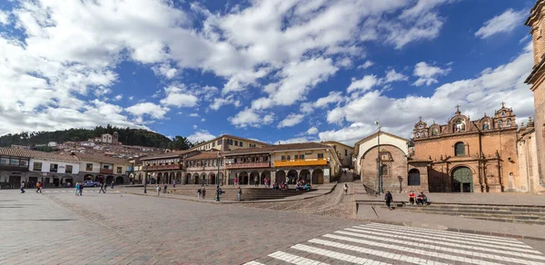 Cusco Peru Outubro 2018 Vista Pessoas Caminhando Praça Central Histórica — Fotografia de Stock