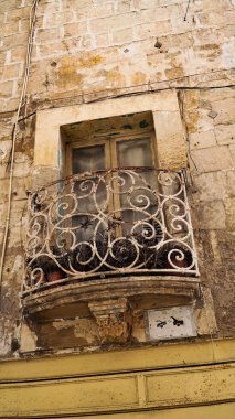 Valletta, Malta, antik kentin antik balkonda