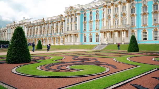 St. Petersburg, Siole, Rosja, czerwca 2018 r.: Pałacu Katarzyny w Catherine park w Carskim Siole, w pobliżu Saint Petersburg, Federacja Rosyjska. — Wideo stockowe