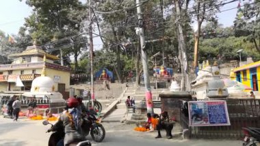 Katmandu, Nepal - Ekim 2018: Swayambhunath ya da maymun temle. Katmandu, Nepal. Swayambhunath, veya Swayambu veya Swoyambhu, bir antik dini Katmandu Vadisi'nde bir tepenin üstüne mimaridir.