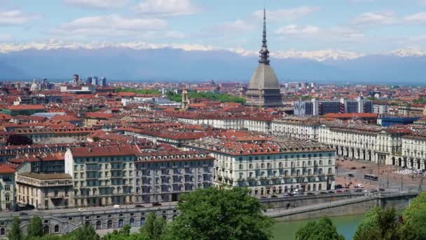 Turín Torino Horizonte Timelapse Aéreo Con Mole Antonelliana Monte Dei — Vídeos de Stock
