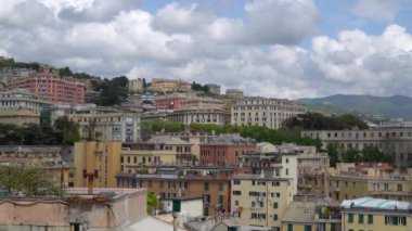 Cenova eski kent hava görünümü. Genova Skyline, Italya.