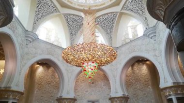 Abu Dabi, Birleşik Arap Emirlikleri-Ekim 2018:. Şeyh Zayed Bin Sultan Al Nahyan Camii. Sheikh Zayed Grand Mosque, Birleşik Arap Emirlikleri 'nin başkenti Abu Dabi 'de yer almaktadır..
