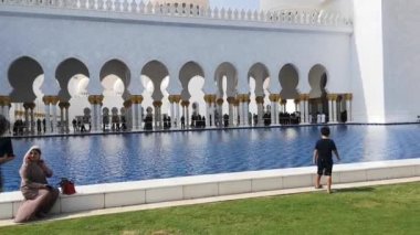 Abu Dabi, Birleşik Arap Emirlikleri-Ekim 2018:. Şeyh Zayed Bin Sultan Al Nahyan Camii. Sheikh Zayed Grand Mosque, Birleşik Arap Emirlikleri 'nin başkenti Abu Dabi 'de yer almaktadır..